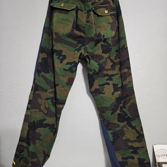 Men's Blue Camouflage Sweatpants with Colorful Patch. - Picture 5 of 9